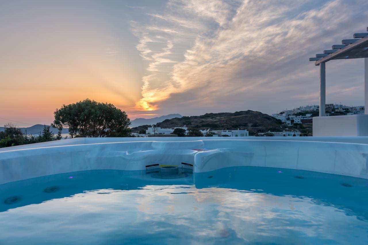 Eiriana Luxury Suites Plaka  Dış mekan fotoğraf